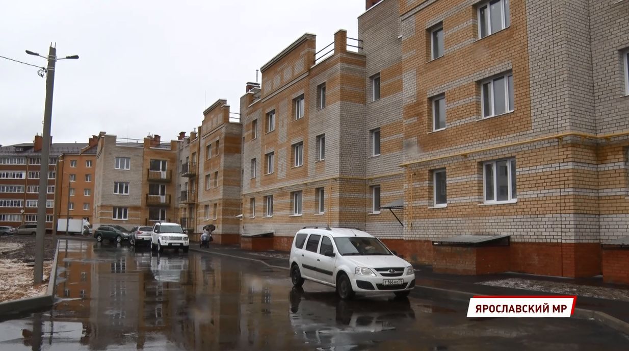 В деревне Мостец под Ярославлем наконец-то достроили проблемную трехэтажку