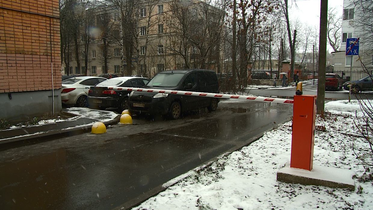 Жители сразу нескольких домов на улице Некрасова в Ярославле попали в неприятную ситуацию