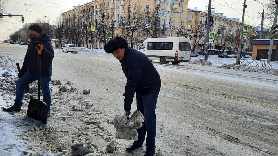 В центре Ярославля временно запрещена остановка и стоянка авто
