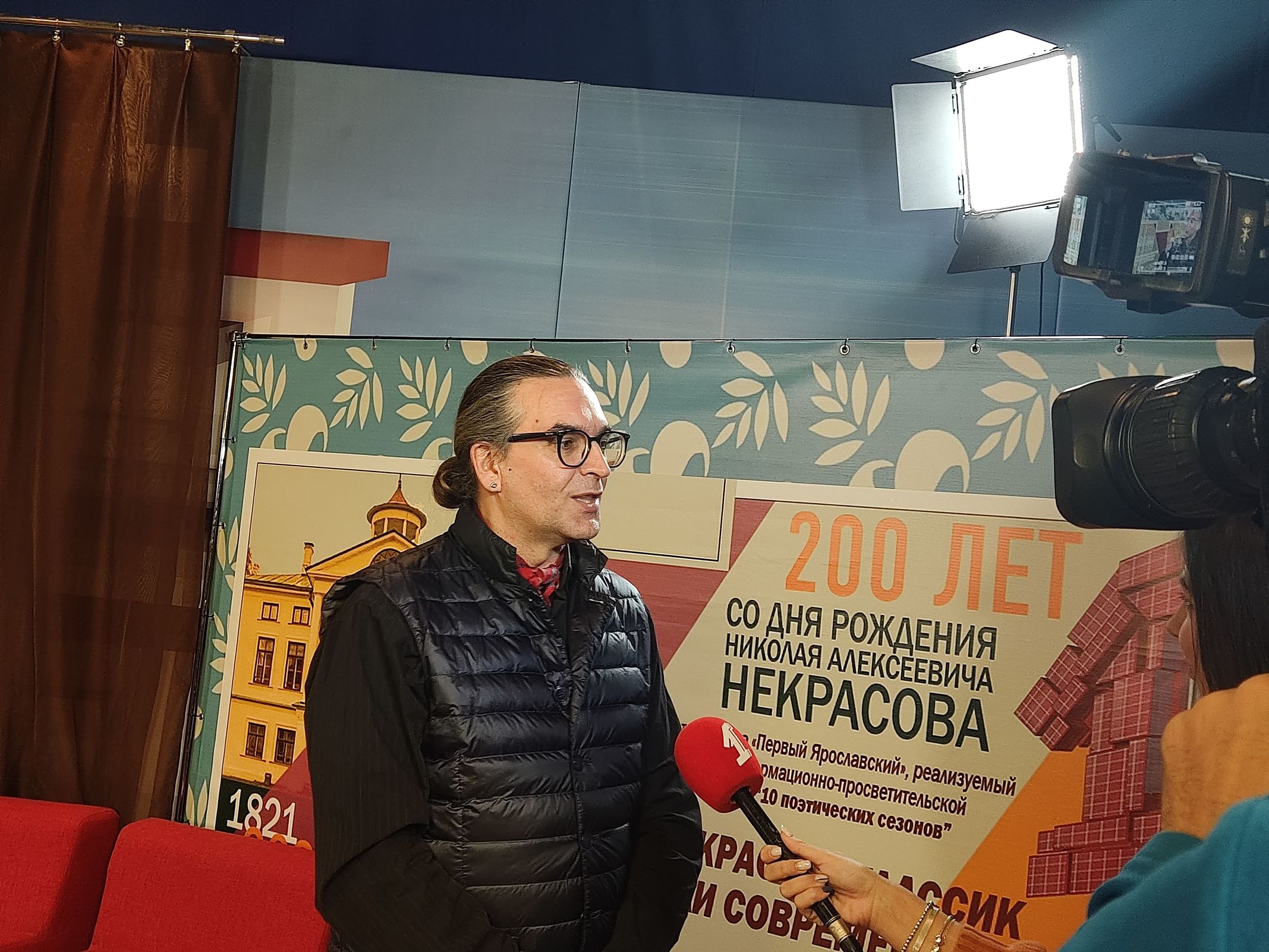Премьера - «Первый Ярославский» подготовил телеверсию поэтического марафона, посвященного Николаю Некрасову