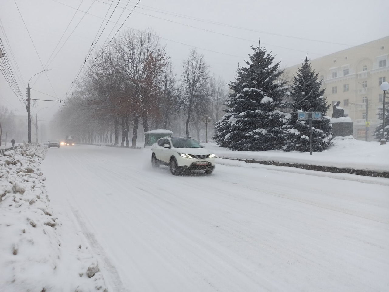 Ярославль готовится к новым снегопадам: синоптики рассказали о погоде в Центральном регионе
