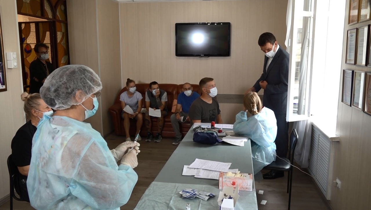 2 февраля в Ярославле первые подростки смогут привиться вакциной 
