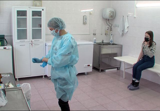 В Ярославской области продолжается вакцинация подростков от COVID-19