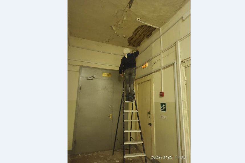 В Ростовской ЦРБ рухнула потолочная плитка: комментарий главного врача больницы