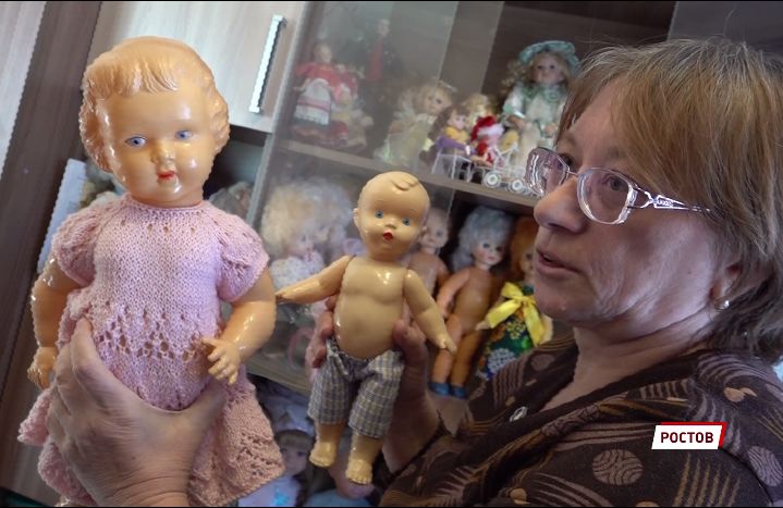 Больше 300 кукол в одном доме: жительница Ростова Ярославской области собрала уникальную коллекцию