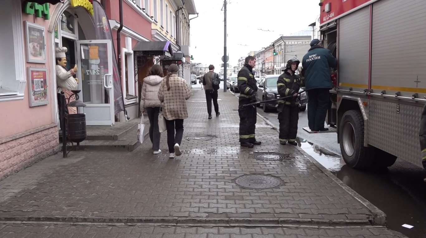 В центре Ярославля эвакуировали посетителей ТЦ
