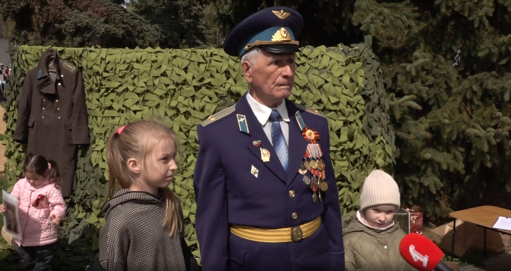 Ветеран Великой Отечественной войны поздравил ярославцев с Днем Победы