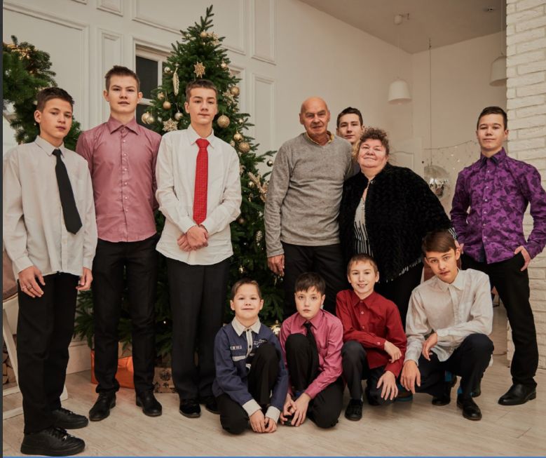 Семья из Рыбинска воспитала 26 детей
