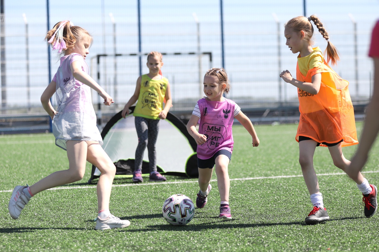 В Ярославле пройдет футбольный фестиваль для девочек: как принять участие
