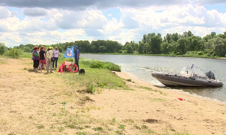 В Ярославле провели занятие по спасению детей на воде