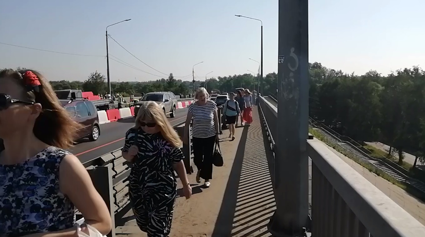 Октябрьский мост могут закрыть для движения авто