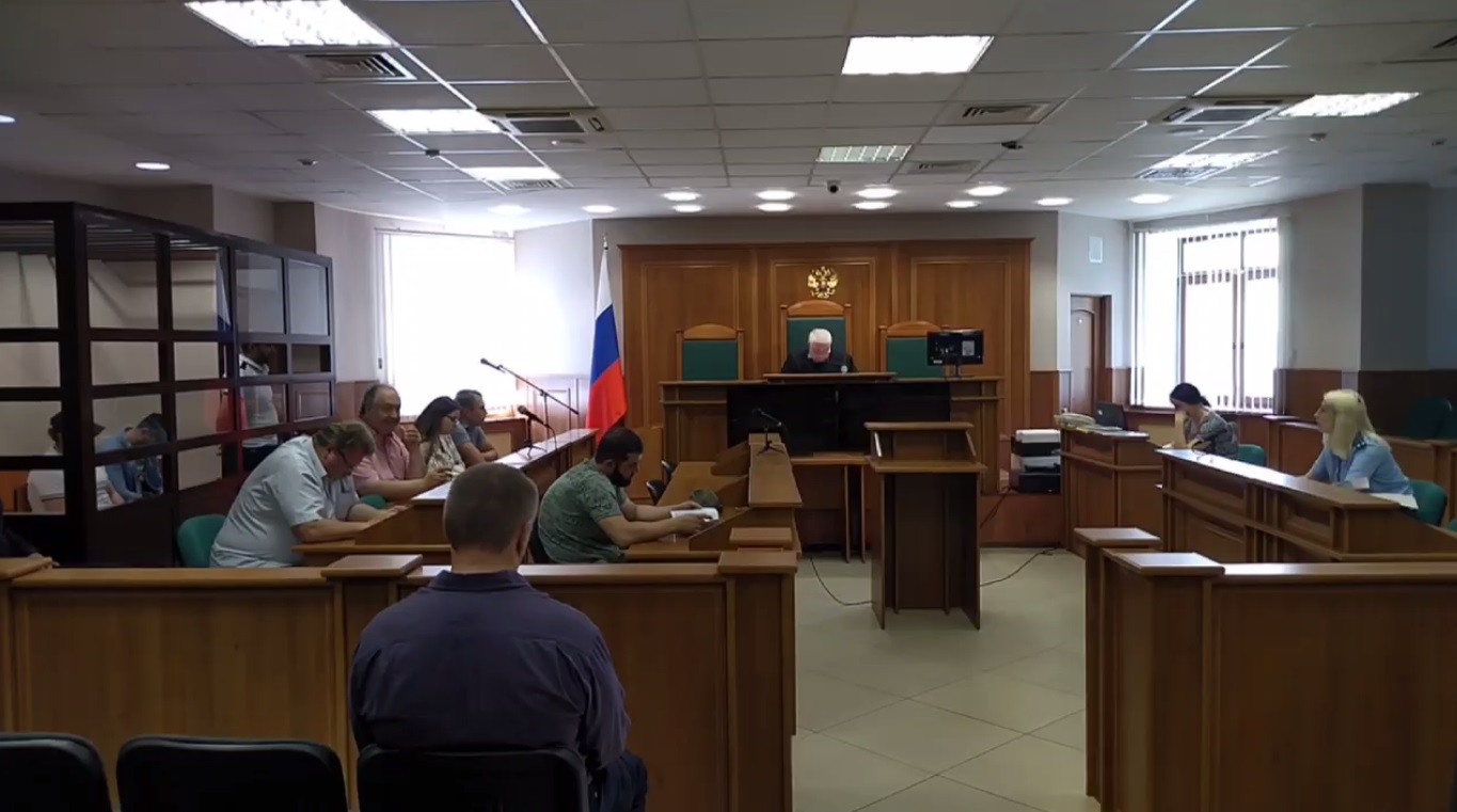В Ярославском областном суде начали рассмотрение дела банды рецидивистов