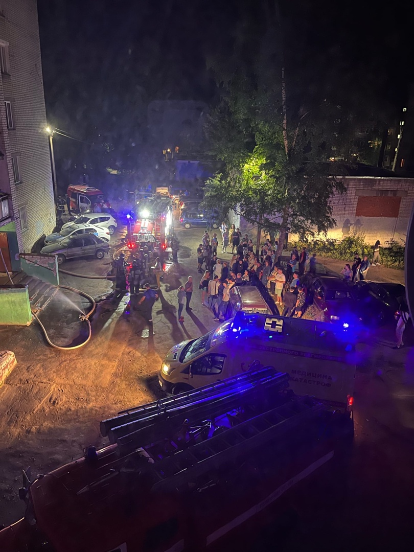 Ночью эвакуировали жителей дома на улице Александра Невского в Ярославле
