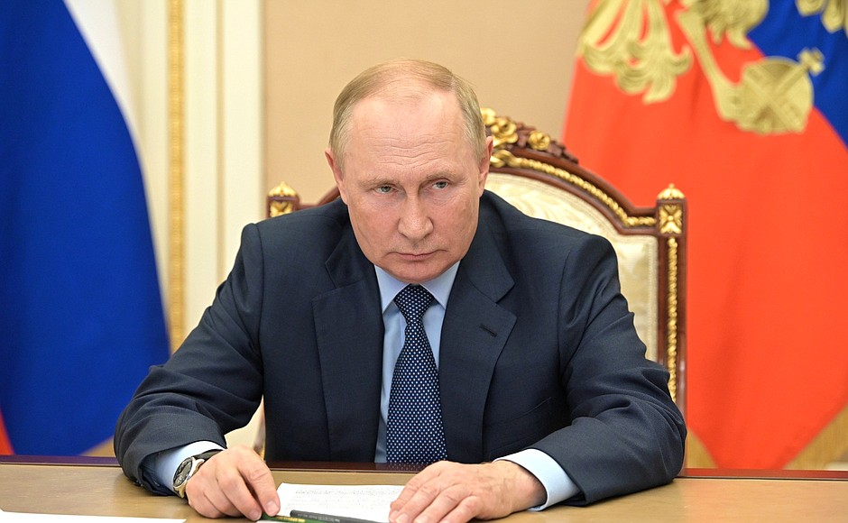 Владимир Путин поручил федеральному правительству проработать возможность строительства Карабулинской развязки и новой переправы