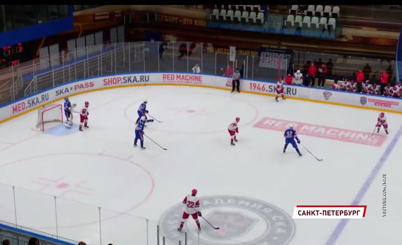 Молодежная хоккейная команда «Локо» провела первый турнир в межсезонье