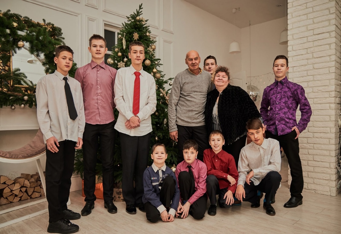 28 детей: ярославцы стали победителями всероссийского конкурса «Семья года»