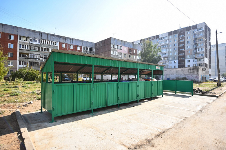 В Ярославле появились образцовые контейнерные площадки