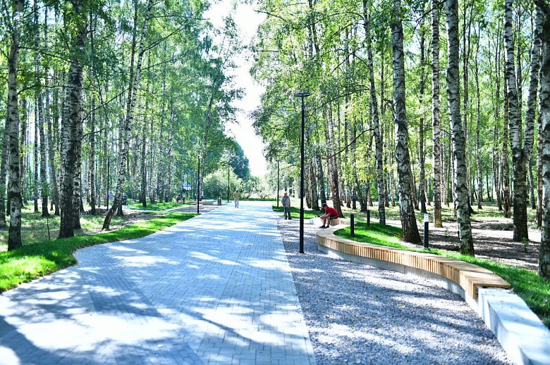 В Ярославле завершилось благоустройство парка Судостроителей