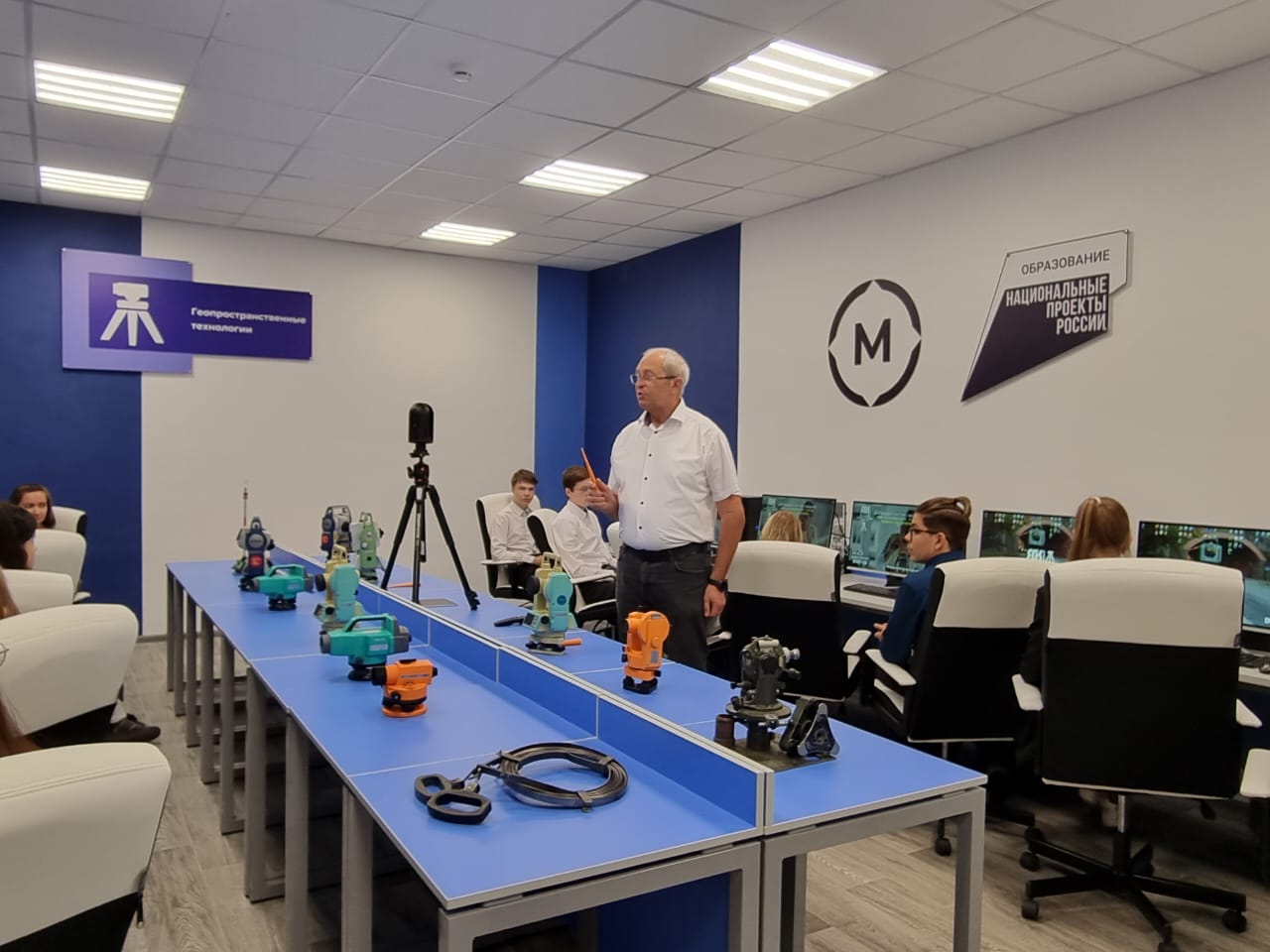В новых мастерских Ярославского градостроительного колледжа прошли профессиональные пробы для школьников