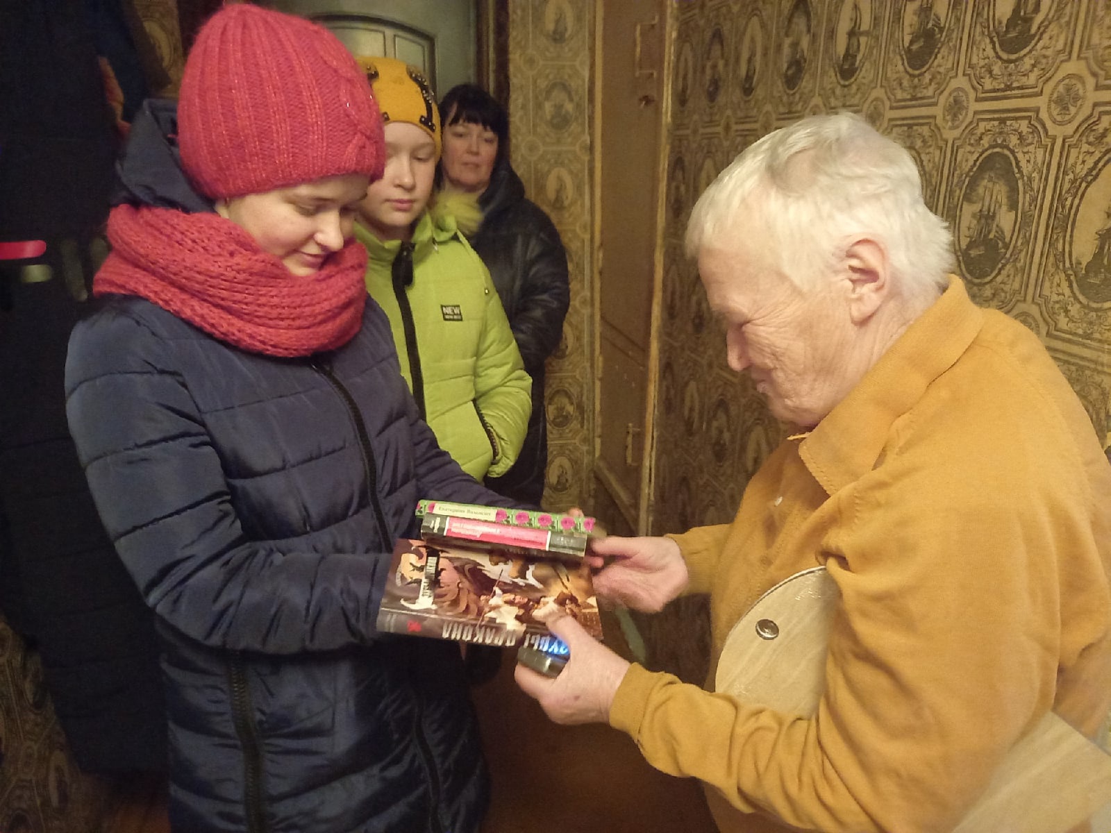 В Ярославском районе продолжается реализация программы «Волонтеры культуры»