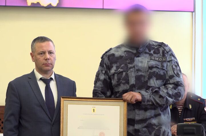 Глава региона Михаил Евраев наградил бойцов, которые принимали участие в специальной военной операции