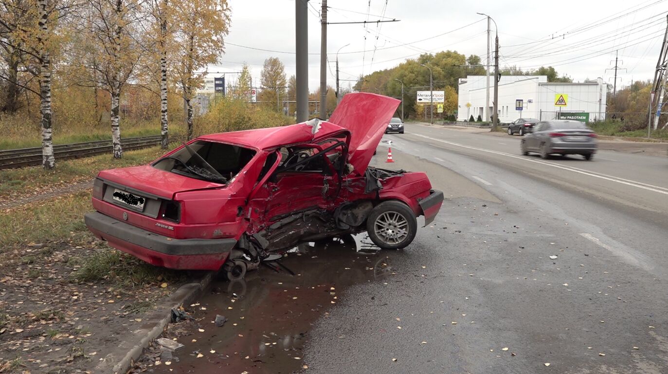 Серьезное ДТП случилось сегодня утром на Ленинградском проспекте