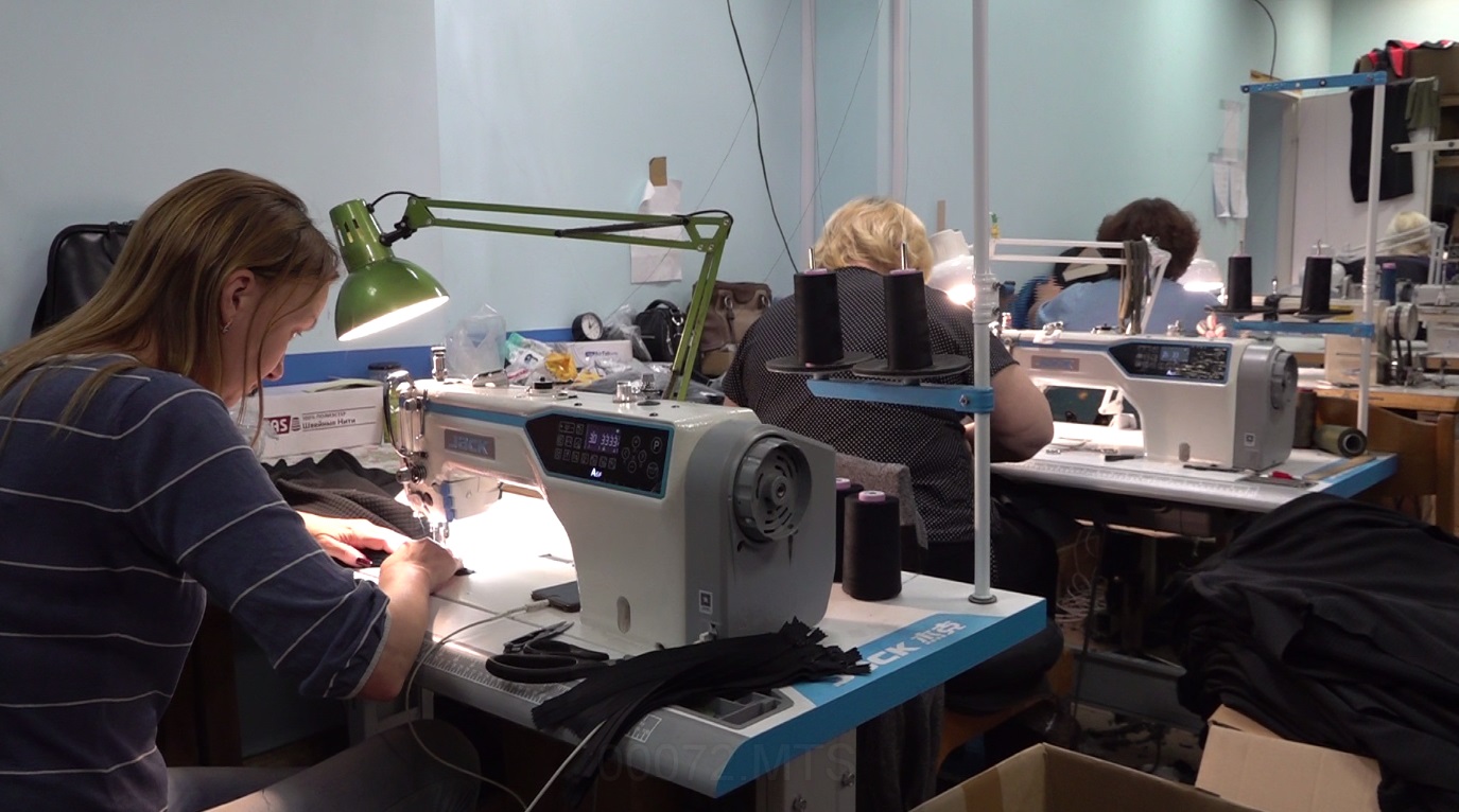 Профессионалы и новички швейного дела объединились в рамках акции «Мы вместе» в Ярославской области