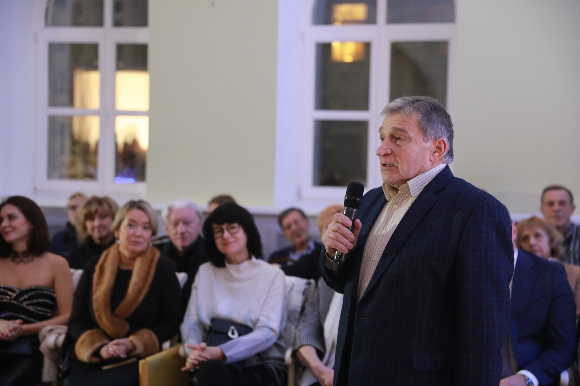 Михаил Евраев принял участие в торжественной церемонии открытия Дома актера