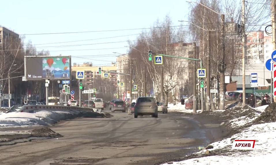 Более двух десятков дорог в Ярославле остались без качественного ямочного ремонта