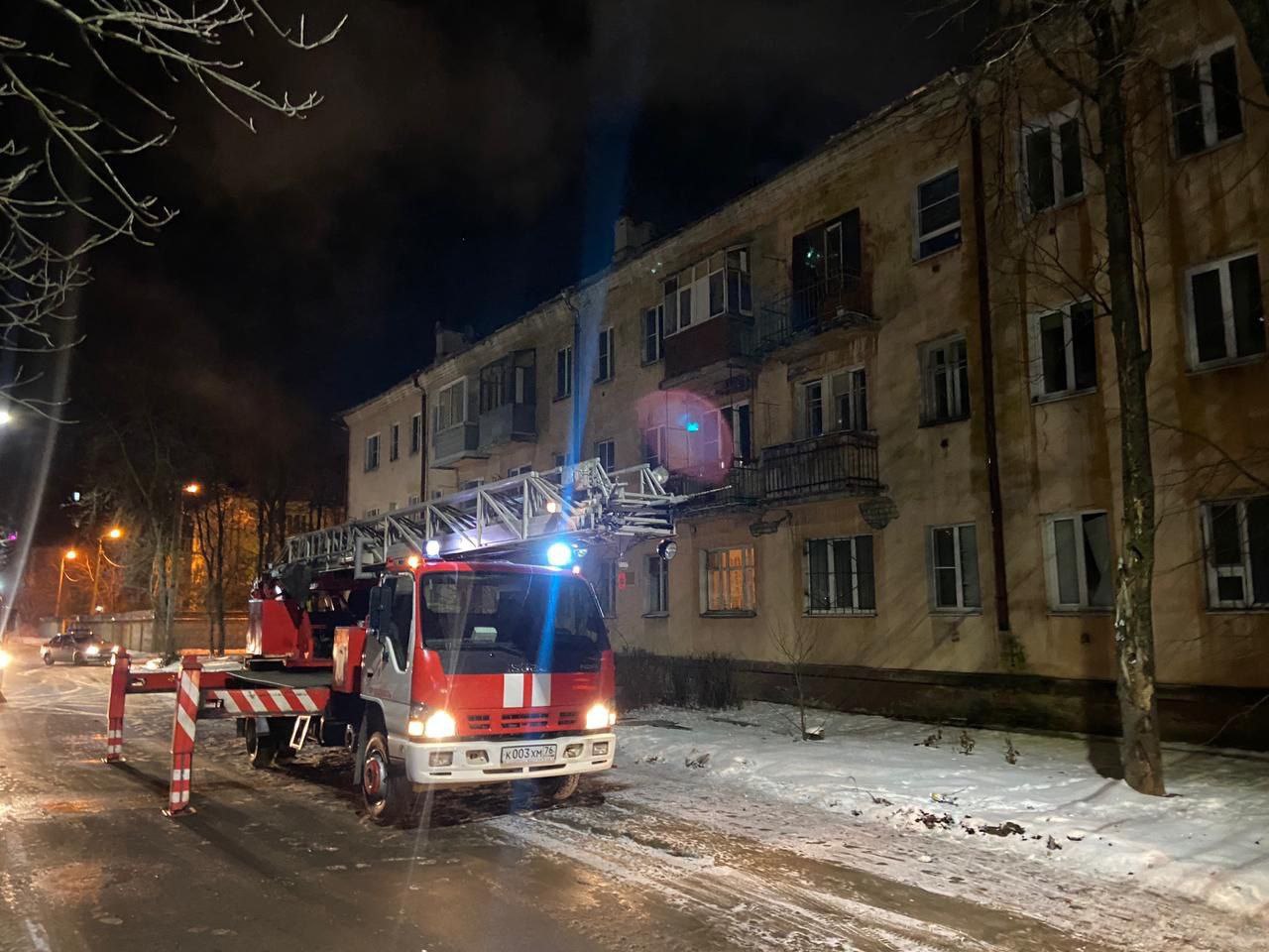 Губернатор Ярославской области побывал на месте взрыва бытового газа в жилом доме на Кузнецова
