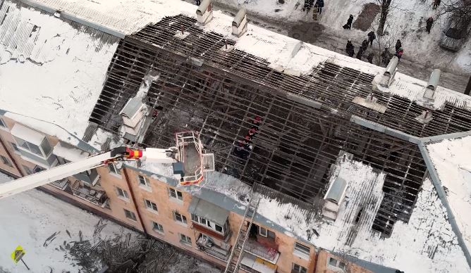 40-летний мужчина в реанимации: в Ярославле помогут жильцам дома, пострадавшего от взрыва газа