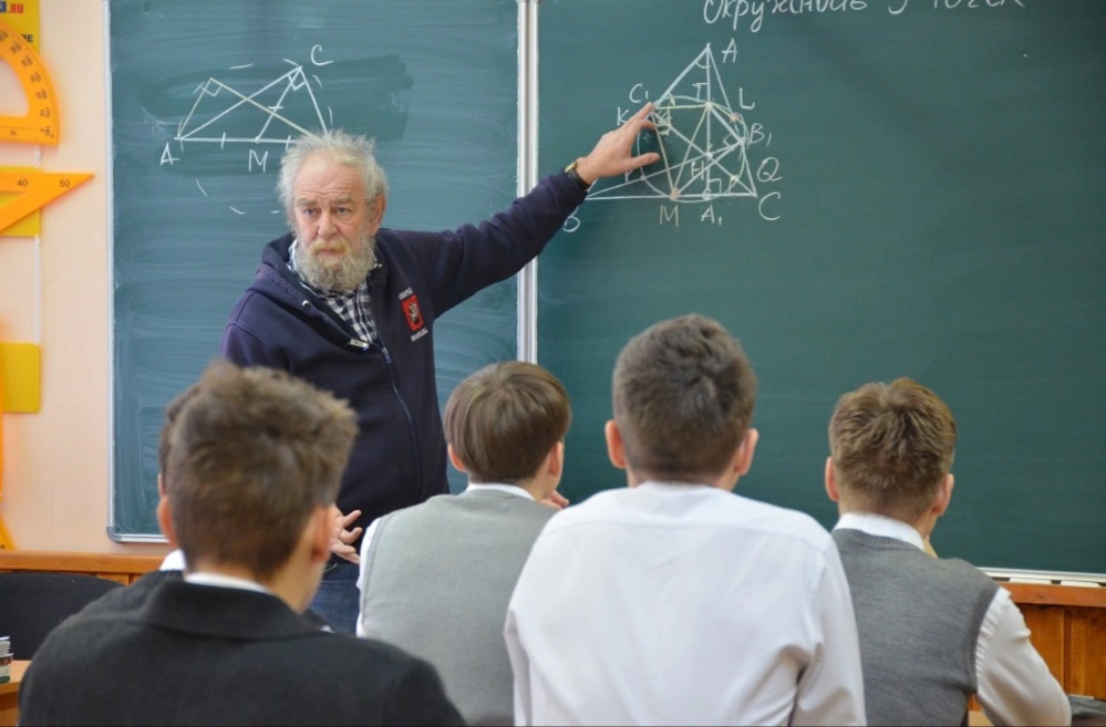 Известные популяризаторы математики выступили перед ярославскими школьниками