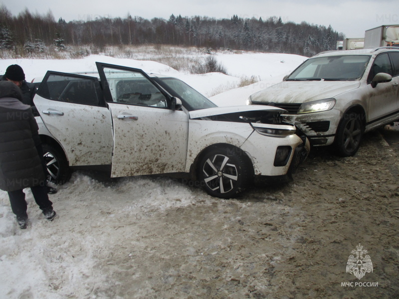В Ярославской области возросло количество ДТП: как обезопасить себя на зимней дороге