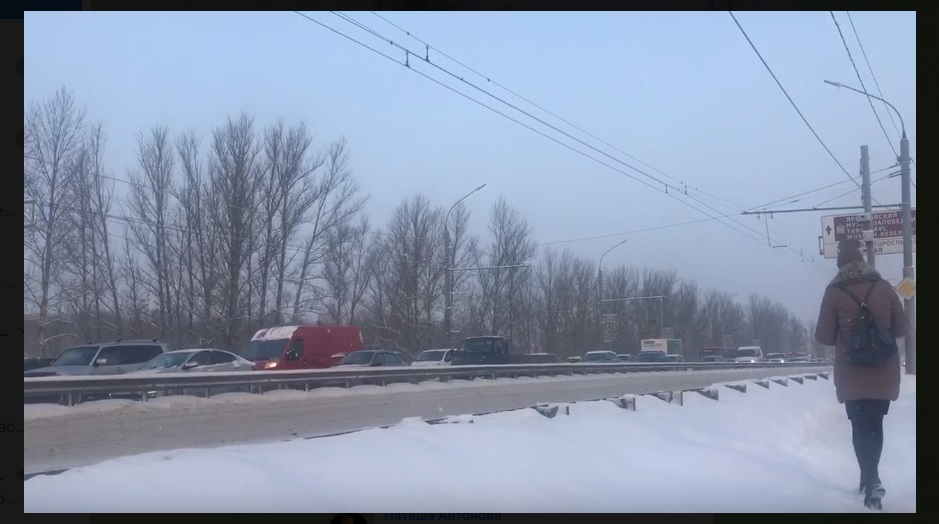 ДТП с общественным транспортом: в Ярославле Москвоский проспект встал в огромную пробку