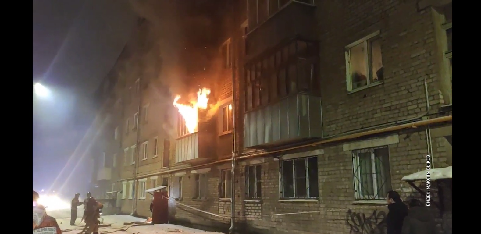Три ДТП, пожары в рыбинской пятиэтажке и ярославском ресторане: обзор происшествий в регионе
