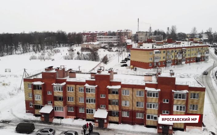 Жители проблемной трехэтажки в Кузнечихе рассказали о протекающей крыше