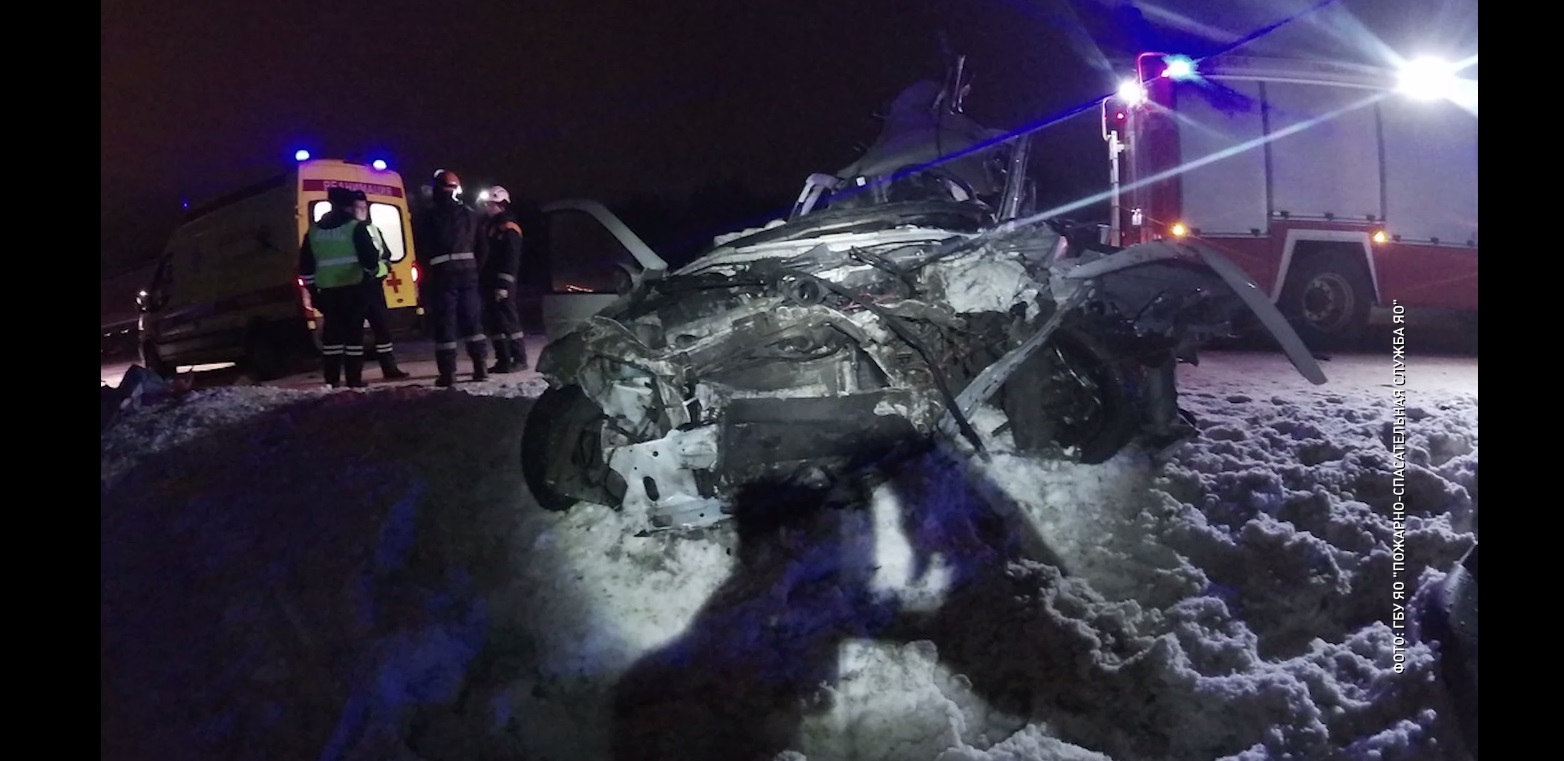 Два человека пострадали в дорожном происшествии под Ярославлем
