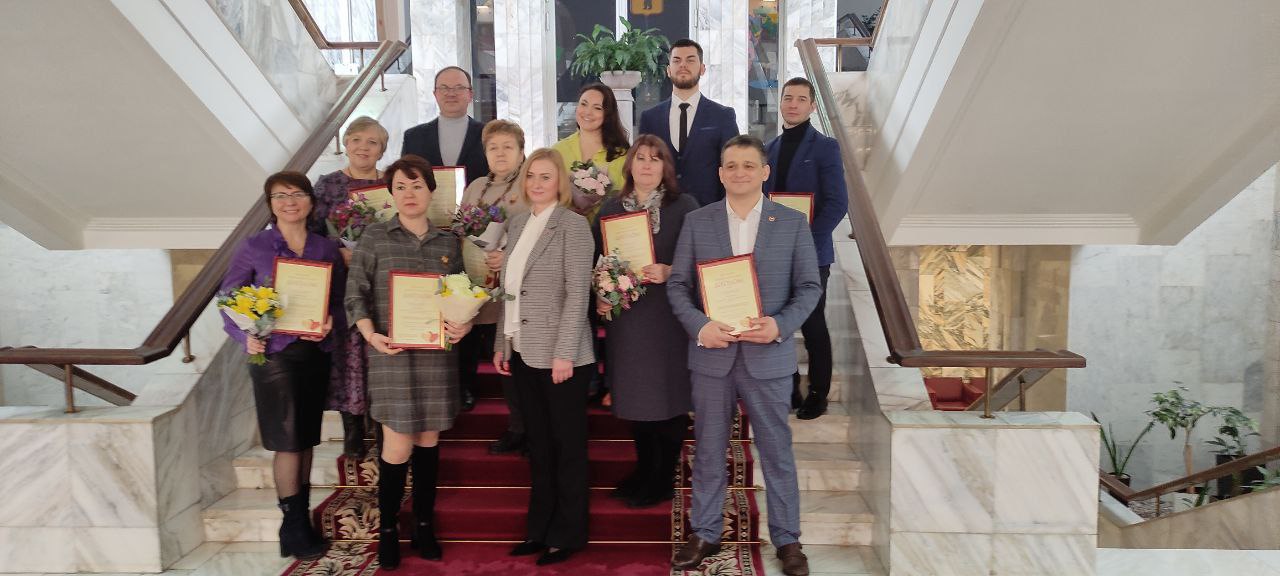 В Ярославле состоялось награждение лауреатов и медалистов премии ВОРДИ «Родительское спасибо»