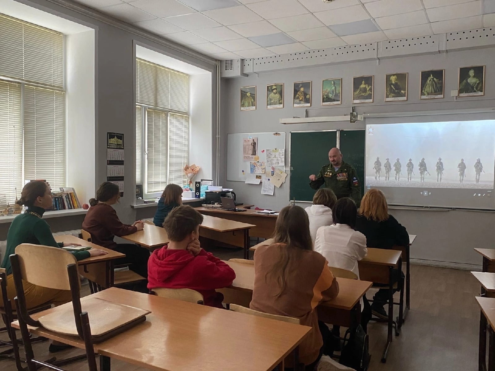 Уроки мужества прошли в школах Ярославля в честь Дня защитников Отечества