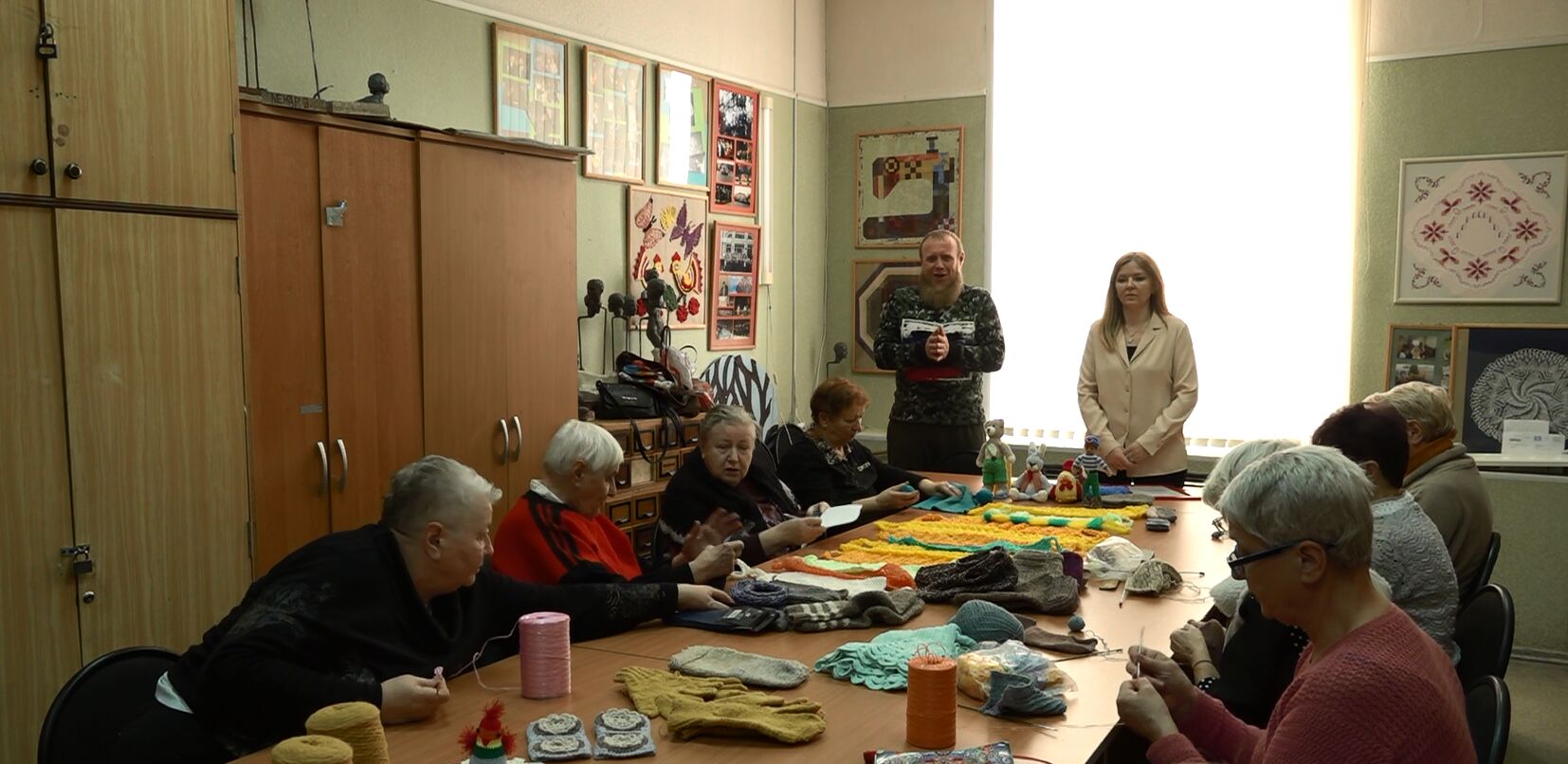 Ярославские рукодельницы, волонтеры, общественницы и просто неравнодушные женщины даже свой праздник посвятят помощи военным