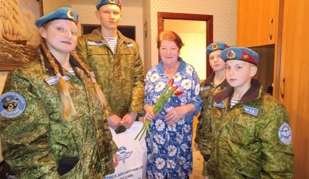 В Ярославской области с 8 марта поздравили родных ярославцев, участвовавших в боевых действиях