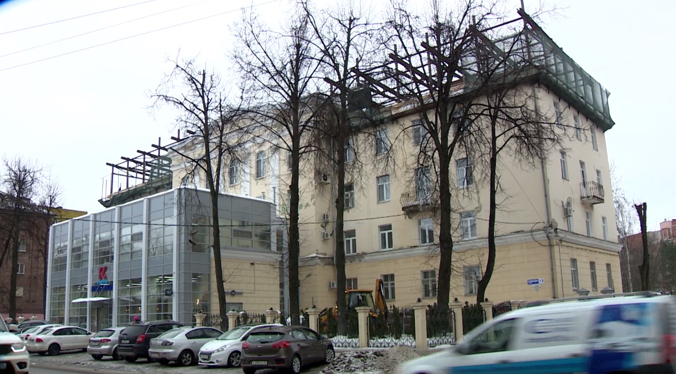 Областной департамент строительства отменил разрешение на возведение 5 этажа дома на улице Победы