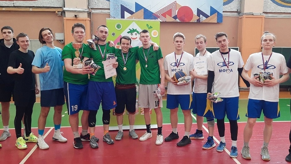 В Ярославле прошел чемпионат по баскетболу среди студентов