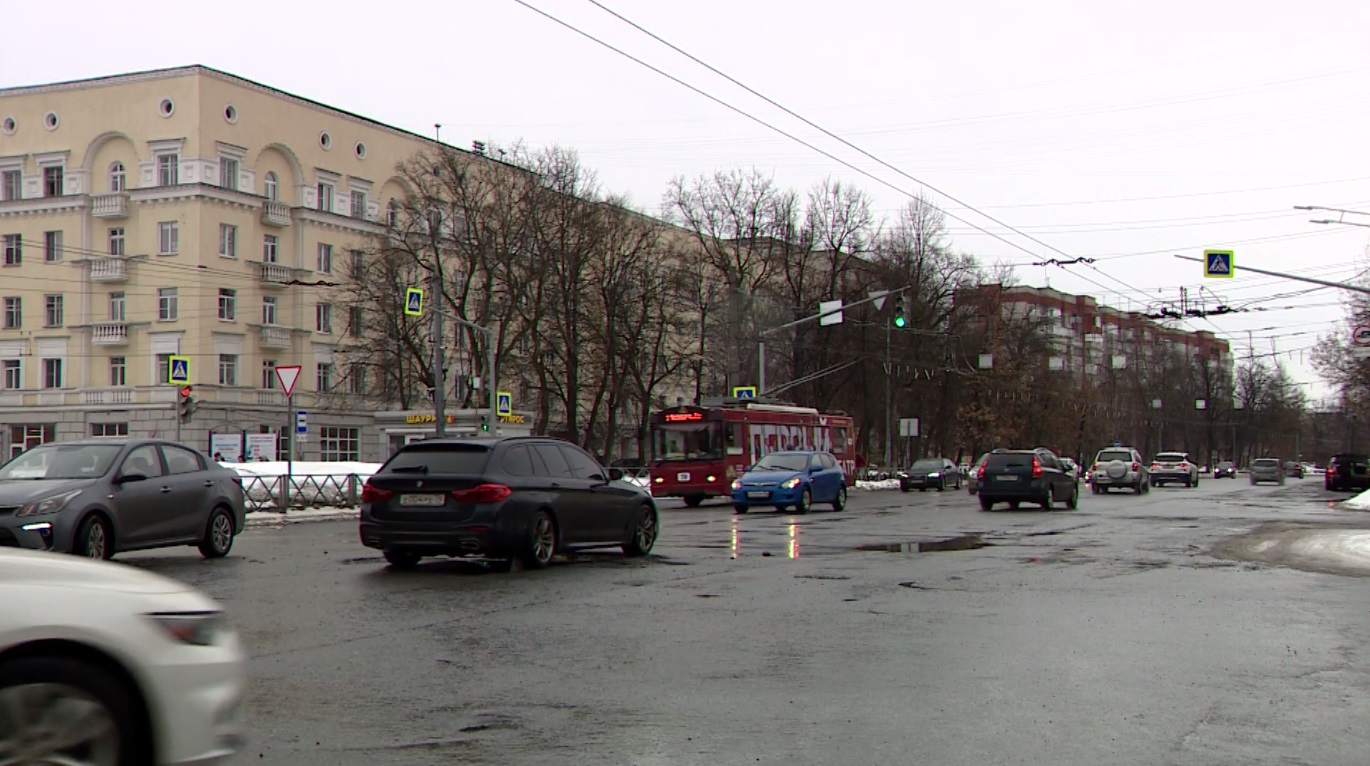 Губернатор Ярославской области сегодня потребовал, чтобы каждый рубль на ремонт дорог тратился эффективно