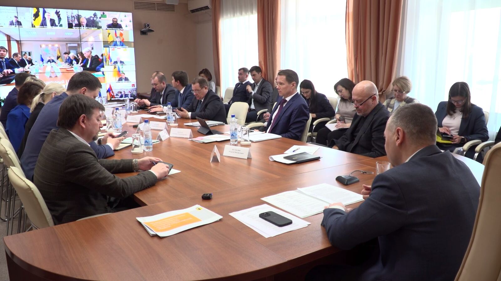 В правительстве Ярославской области обсудили тему безопасности на дорогах