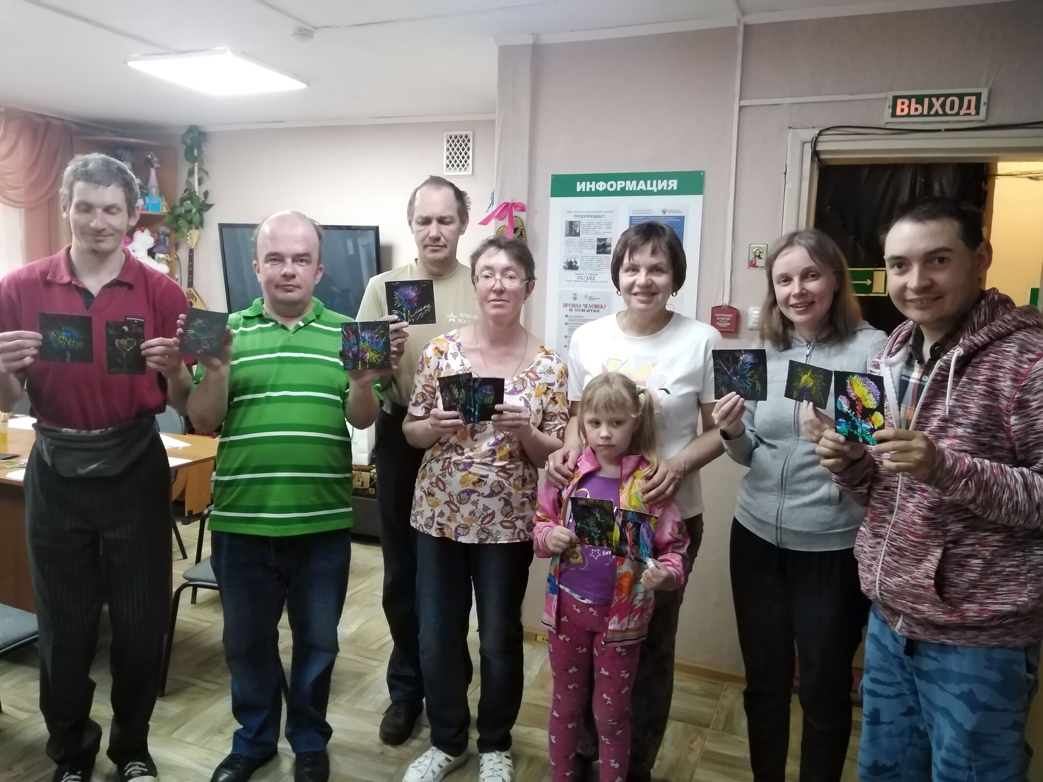 В Ярославле Союз художников России проводит мастер-классы для пожилых людей и инвалидов