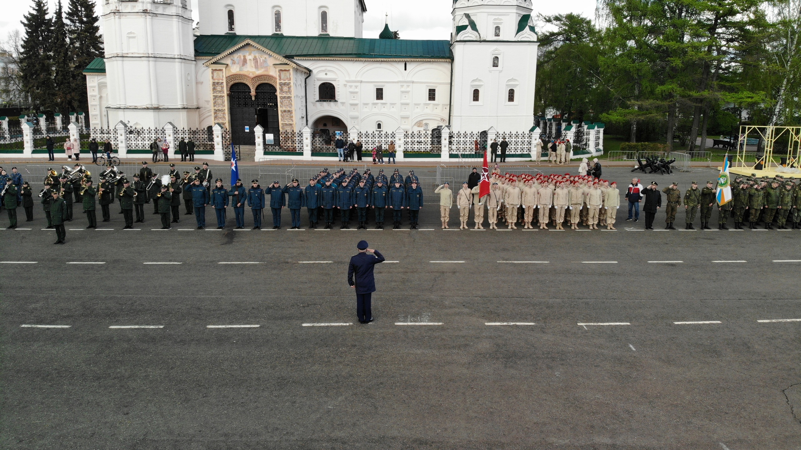 Как изменится формат праздничного парада в День Победы в Ярославле, сообщил Михаил Евраев