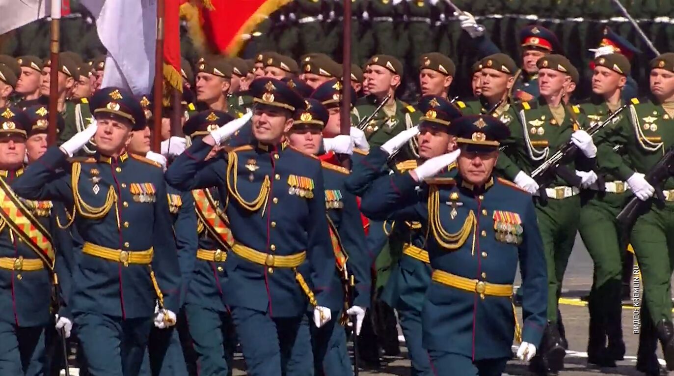 В параде на Красной площади маршировали военные из Ярославля