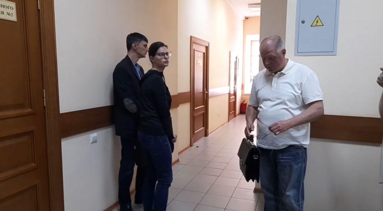 Несовершеннолетняя дочь и муж с инвалидностью: суд выбрал меру пресечения в отношении экс-директора ярославского дептранса
