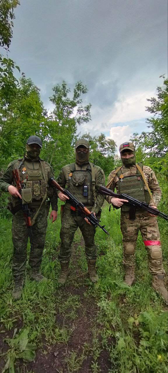 «Саныч, Серый, Кома»: трое бойцов СВО из Ярославской области отмечены государственными наградами